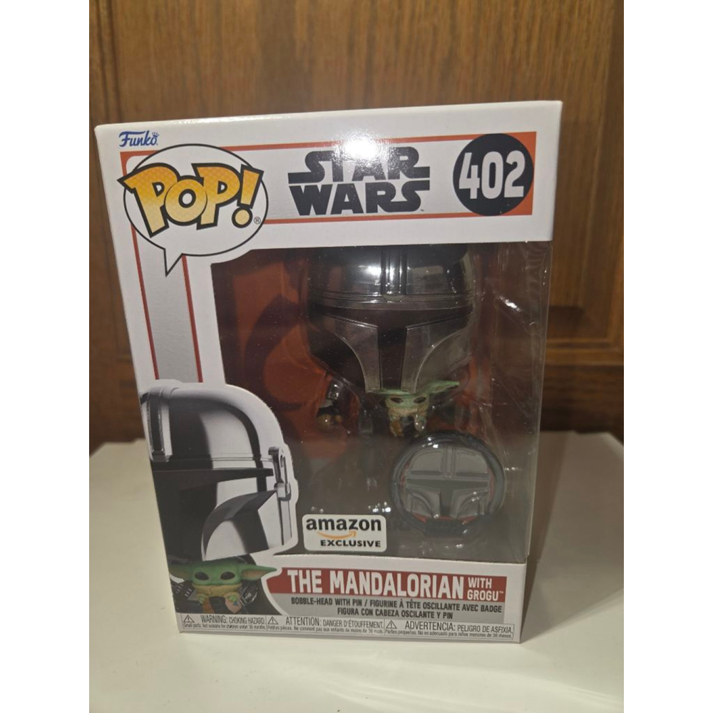 Funko Pop! The Mandalorian With Grogu #402 vinyl figure toy